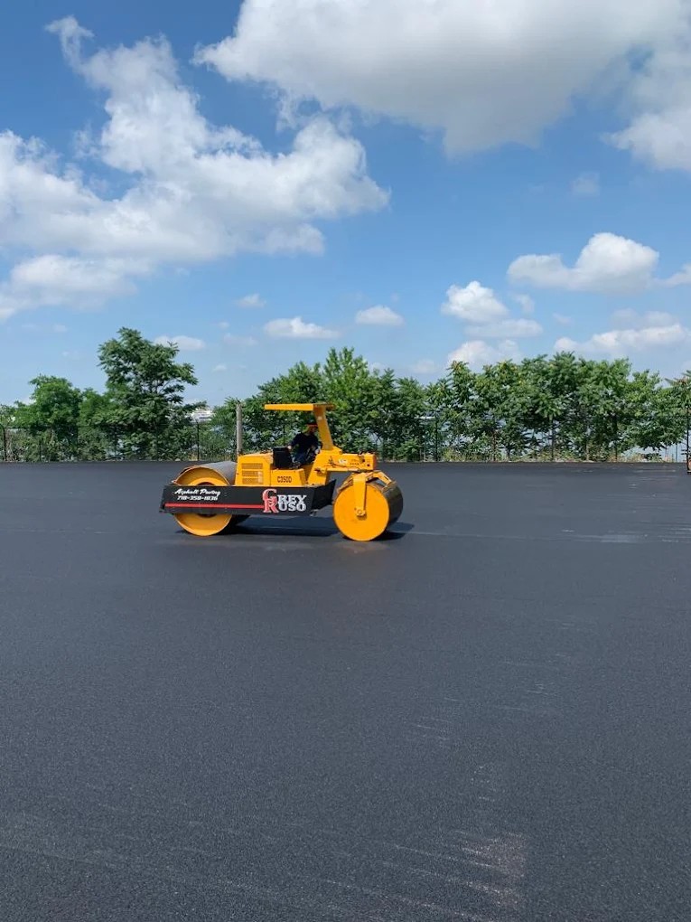 Grey Ruso - Asphalt, Paving & Construction driveway paving